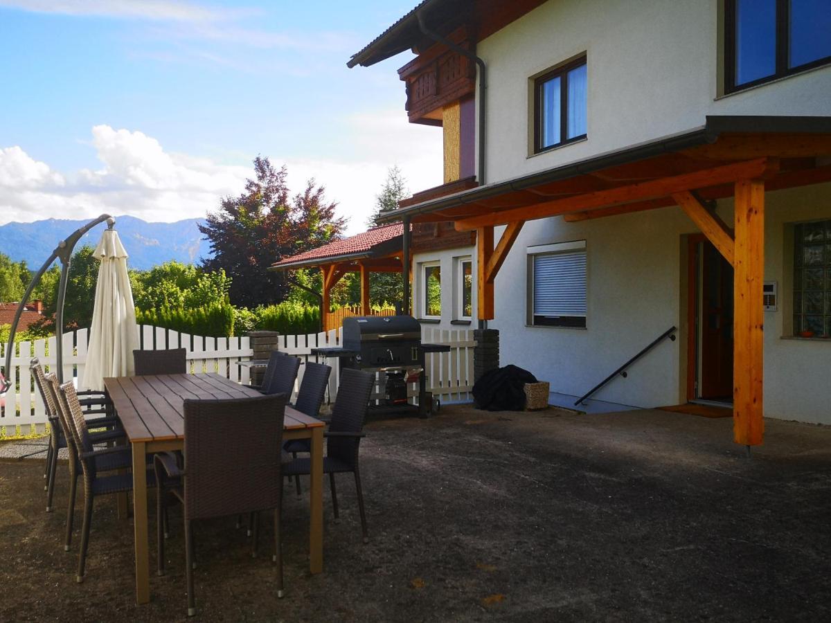 Haus Im Gruenen Apartment Villach Exterior photo